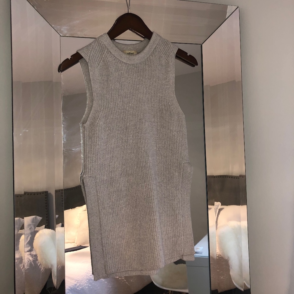 Wilfred Palmier Sweater